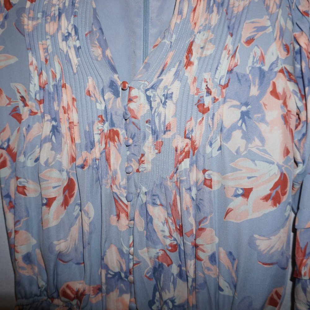 JOIE Sarnelle Blue Silk Floral Romper Bell Sleeves sz XS spring jumpsuit   B-17 - Picture 4 of 8